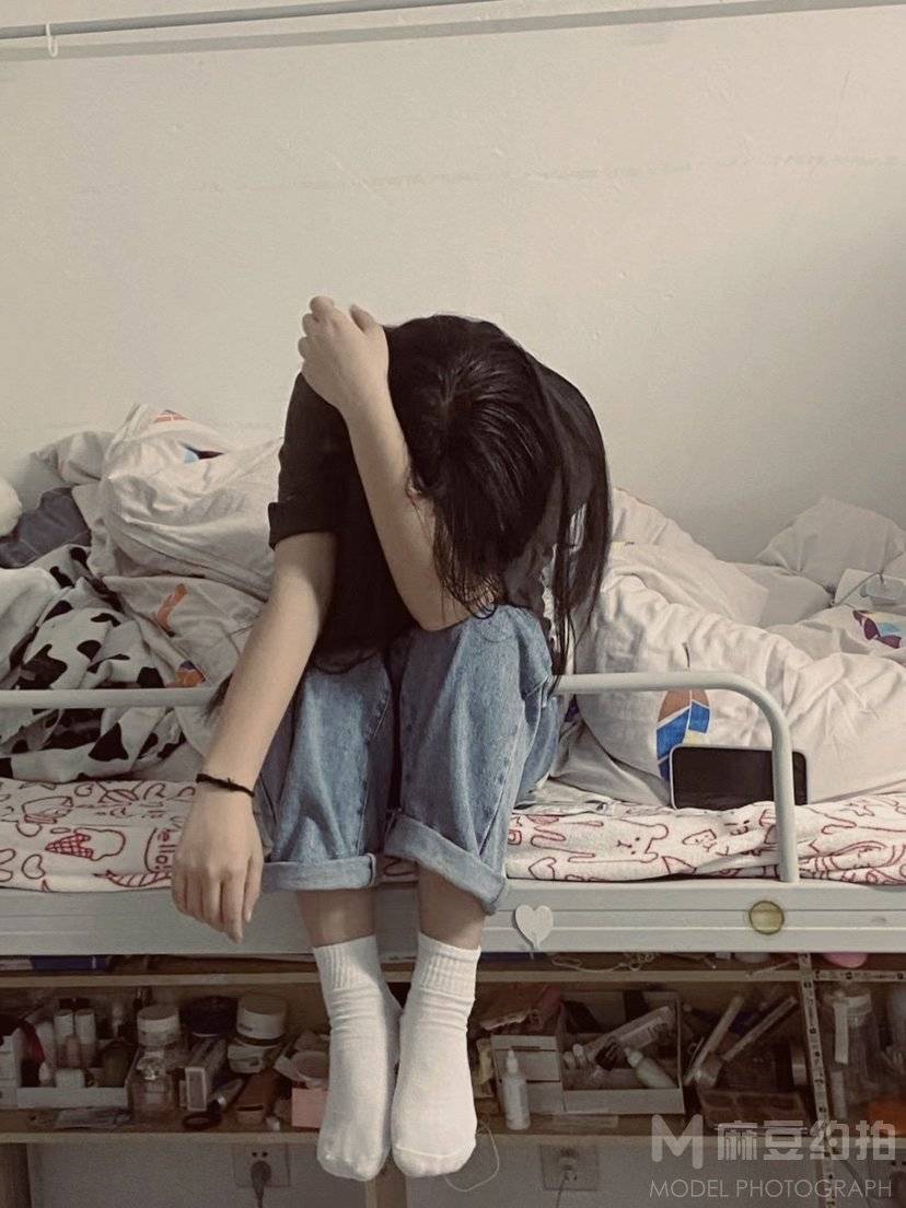 黑白模特