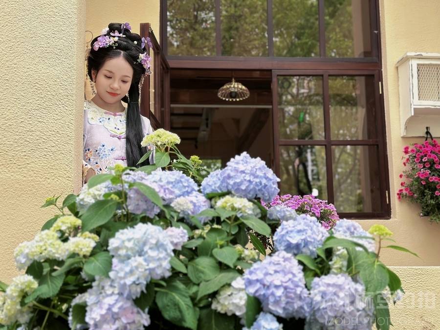 汉服模特