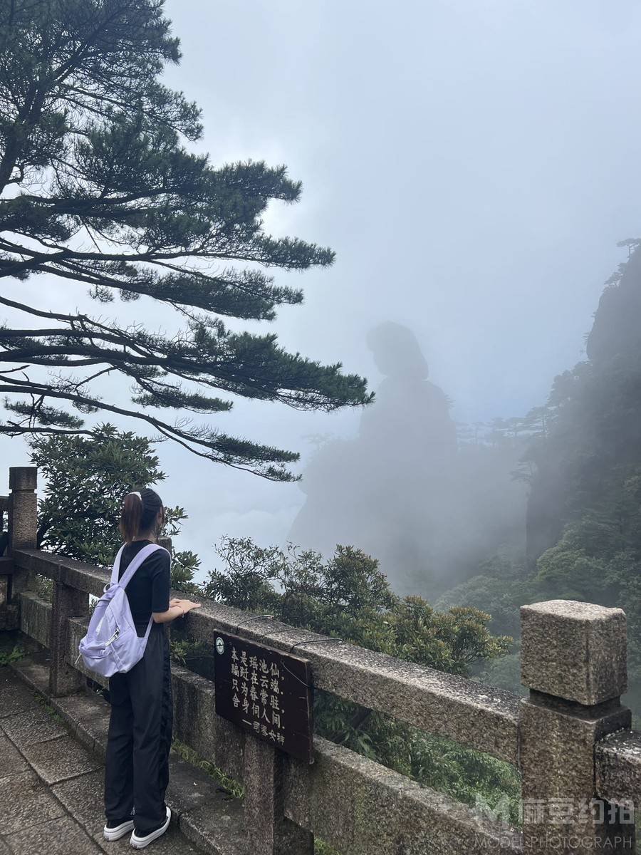 校园模特