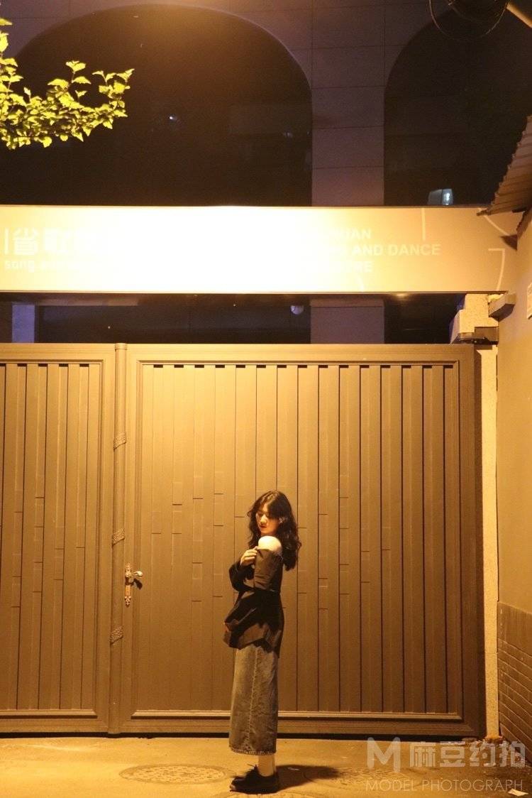 夜景模特