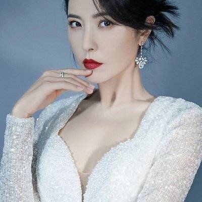 黑白模特