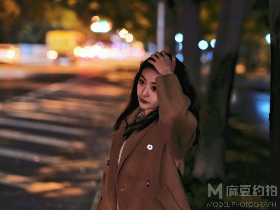 情绪模特