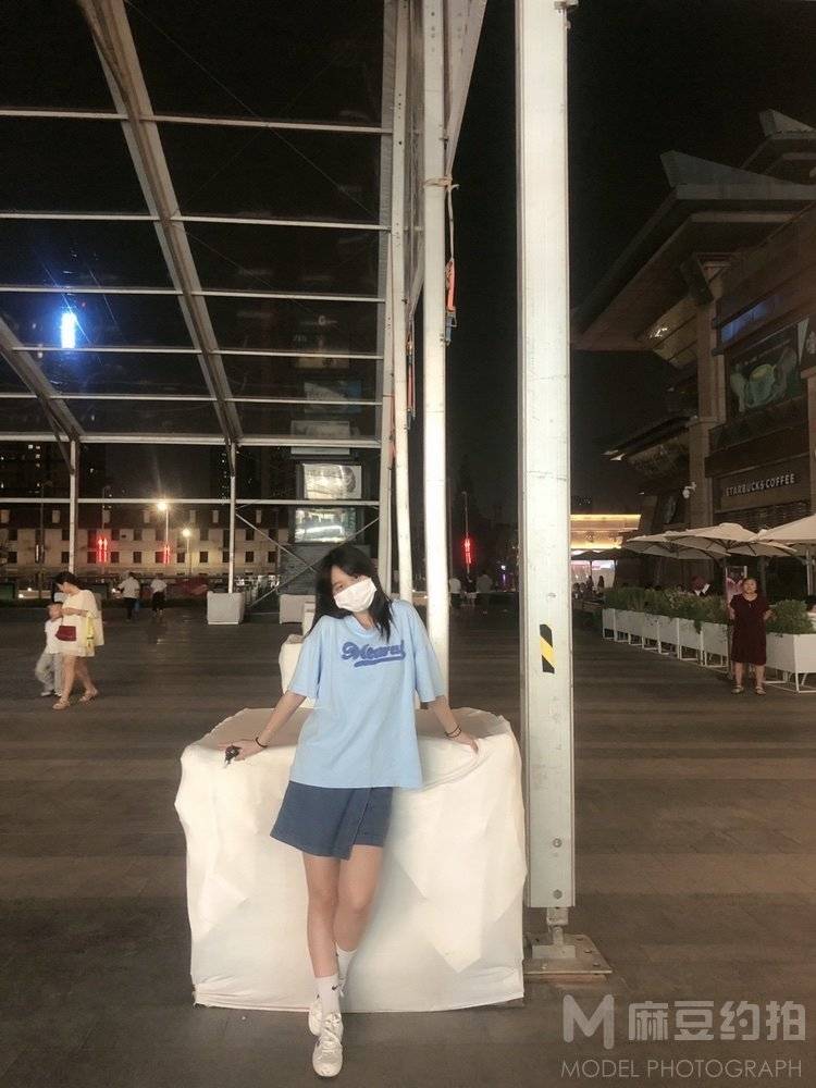 校园模特