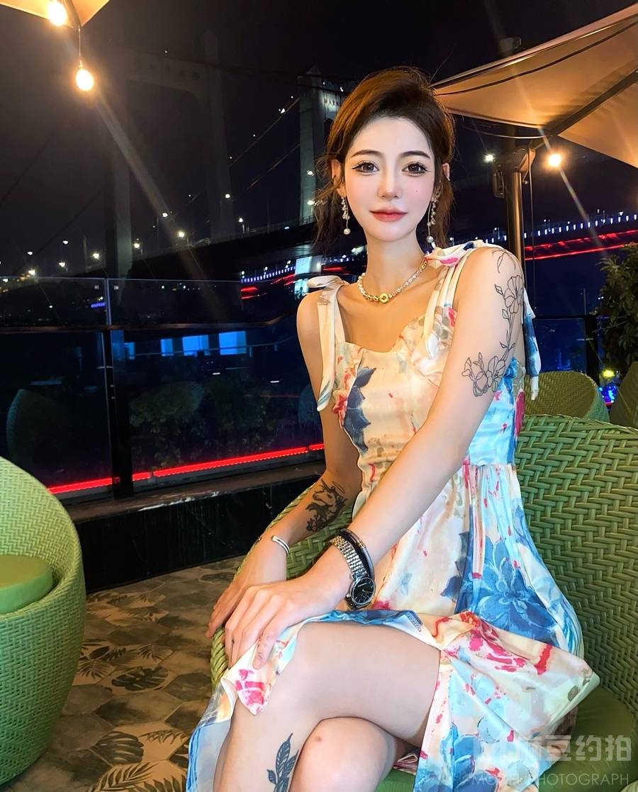 夜景模特