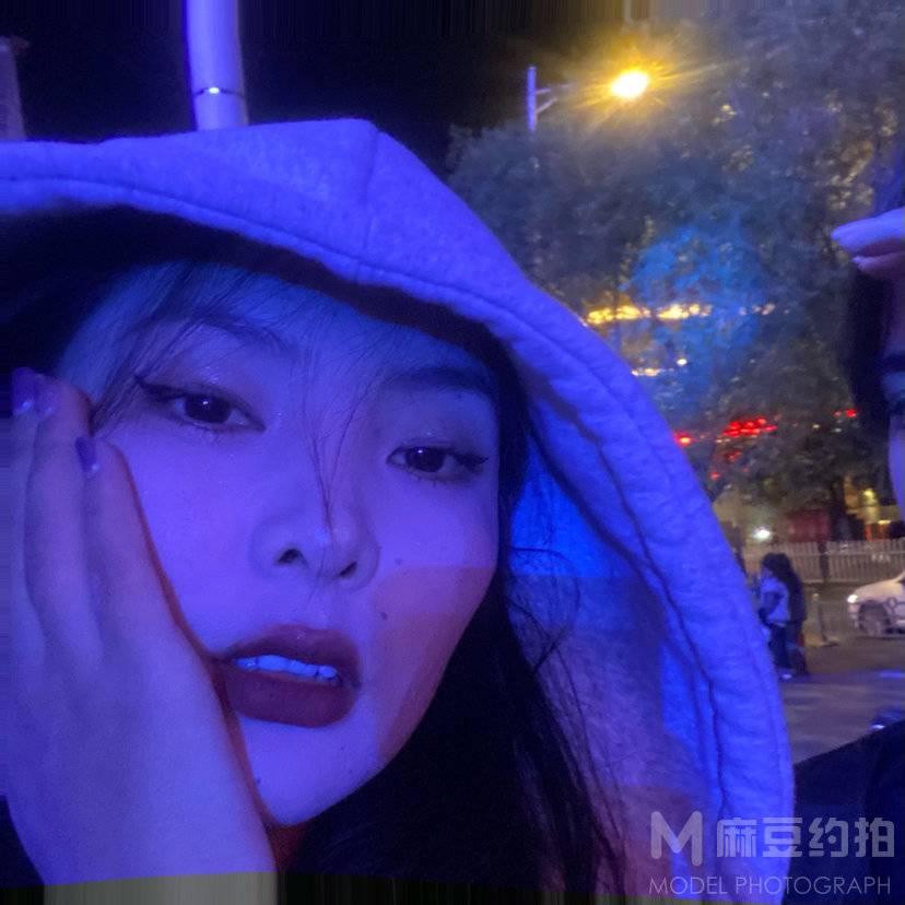 胶片模特