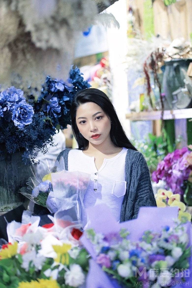 情绪模特