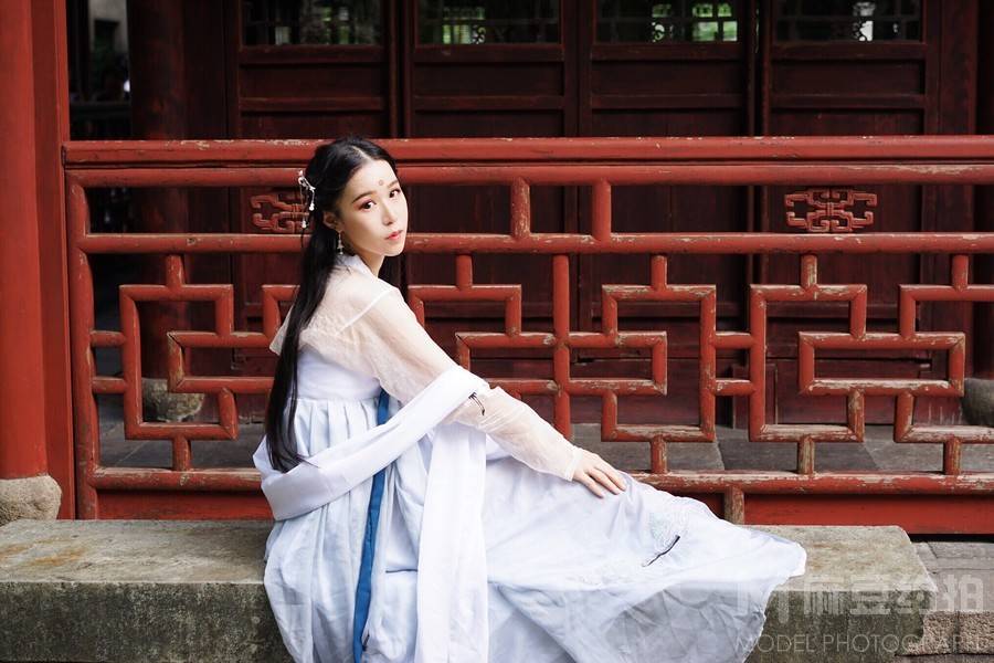 汉服模特