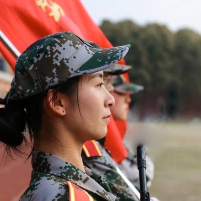校园模特