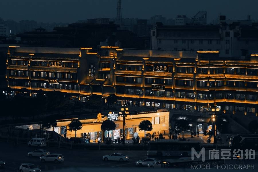 夜景模特