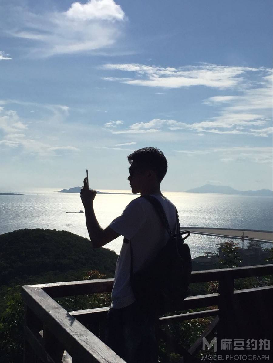 黑白模特