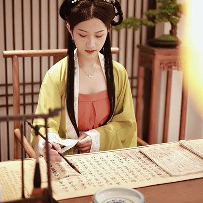 汉服模特