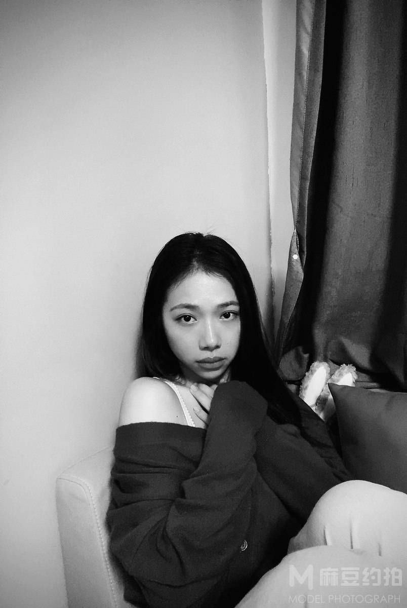 黑白模特