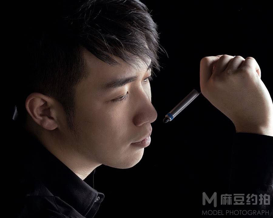 黑白模特