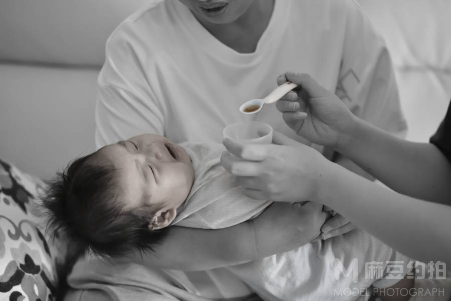 黑白模特