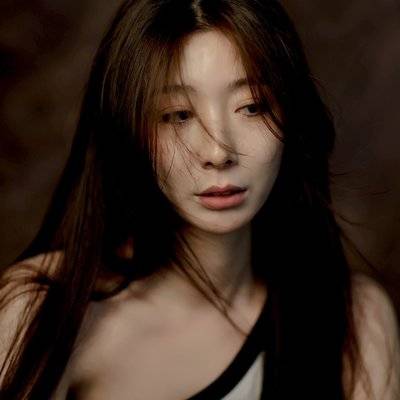 黑白模特