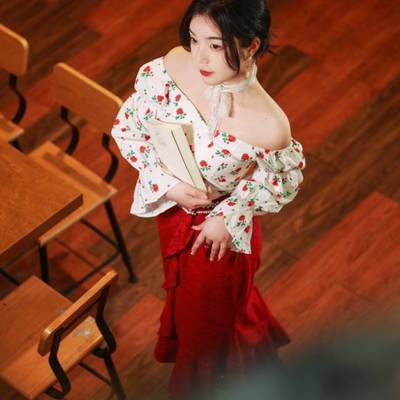校园模特