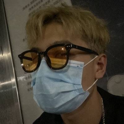 黑白模特