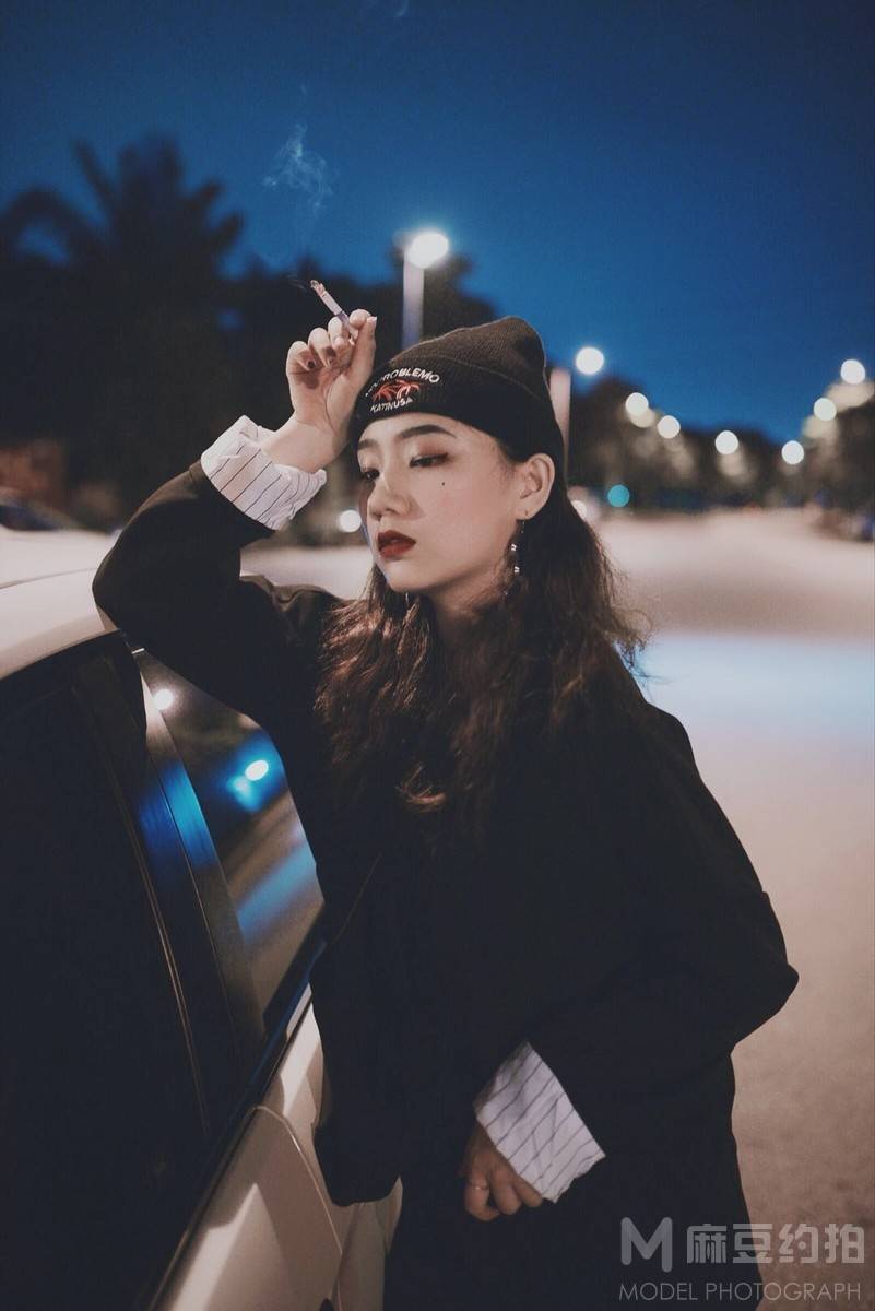 情绪模特