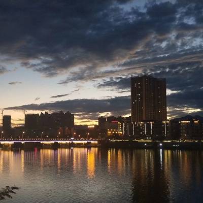 夜景模特