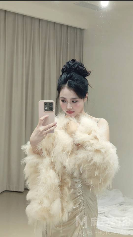 妆容模特