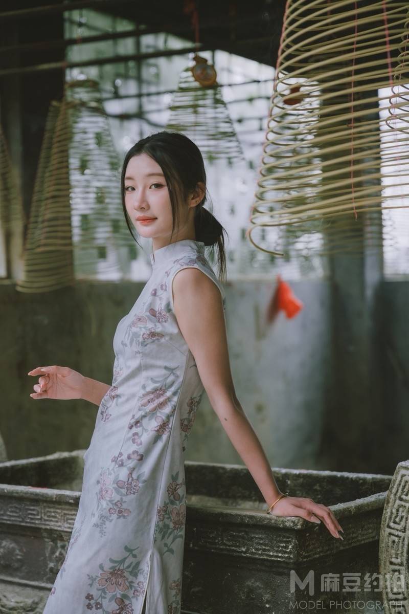 胶片模特