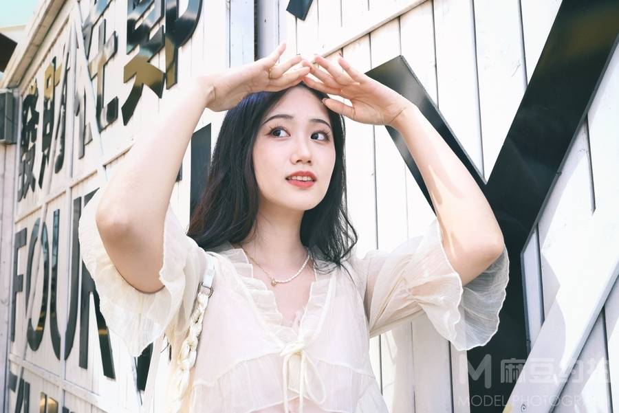 清新模特