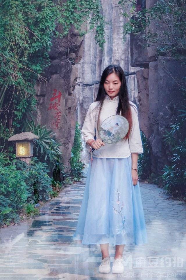 汉服模特