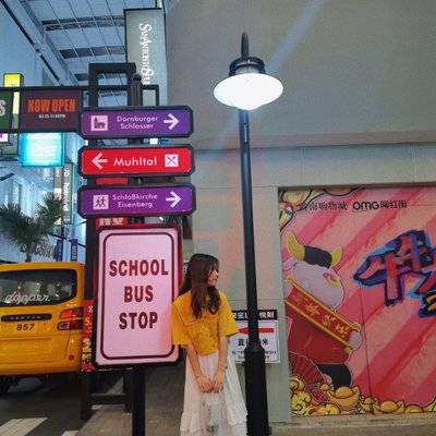 校园模特