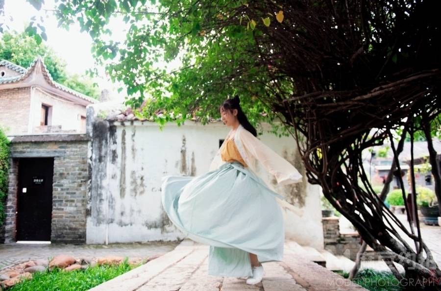 汉服模特