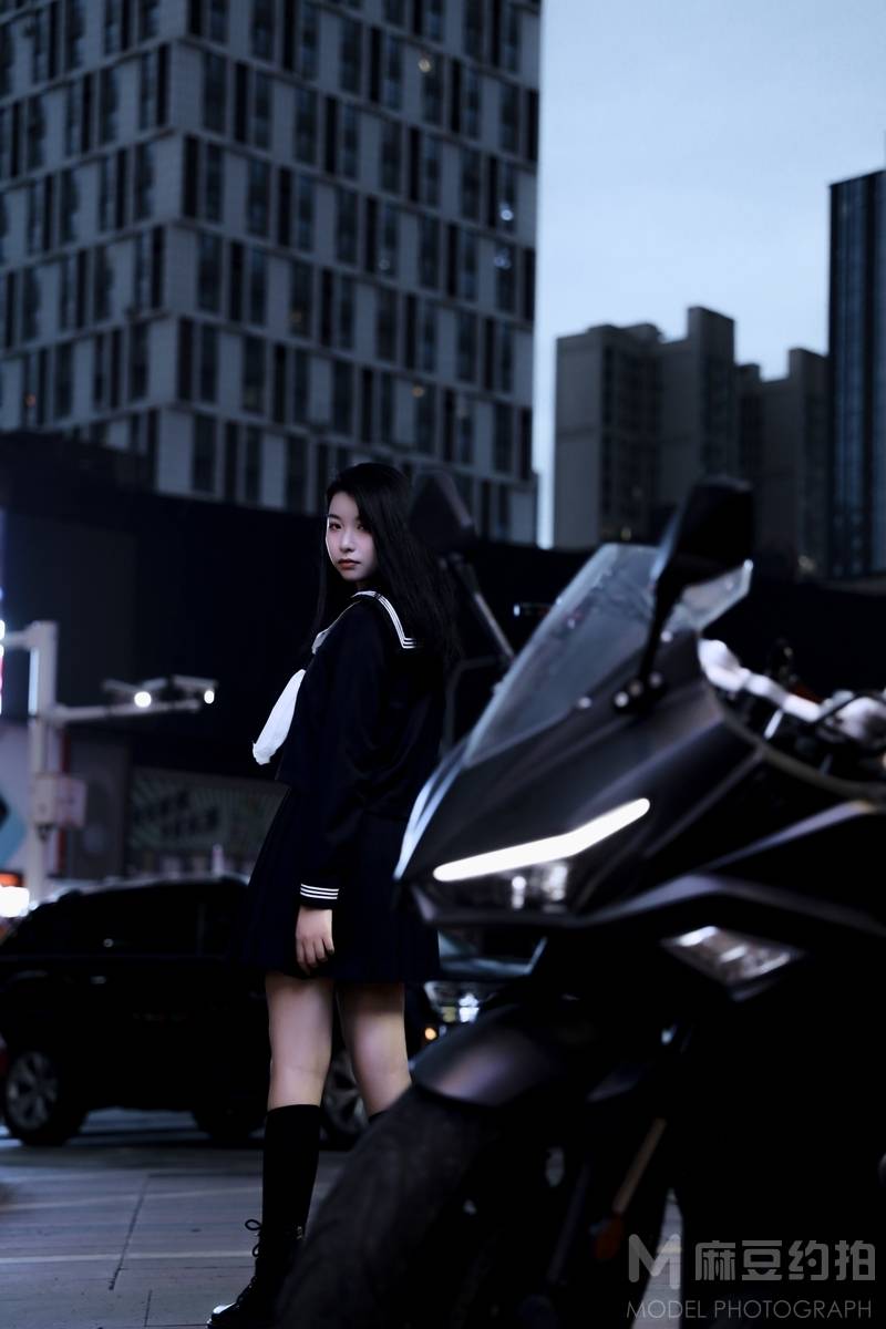 夜景模特