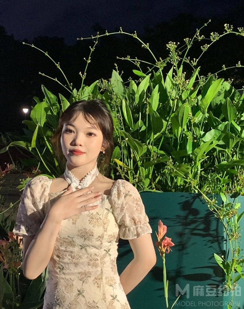 校园模特