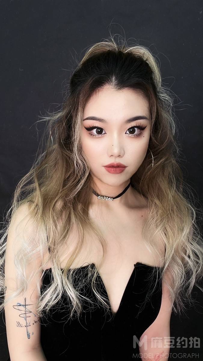 暗黑模特