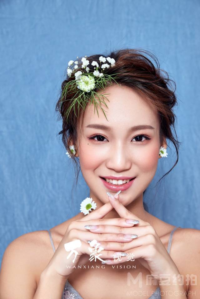 妆容模特