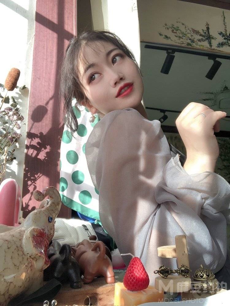 妆容模特