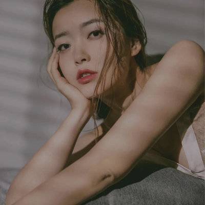黑白模特