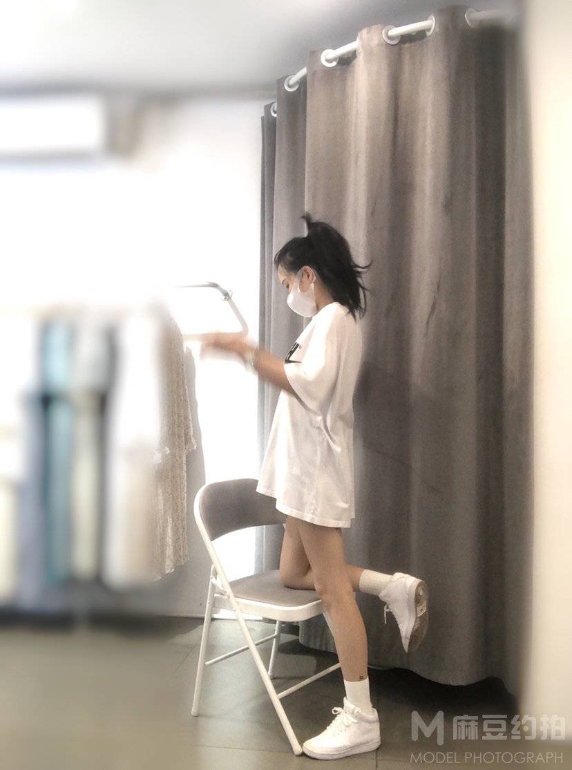 黑白模特