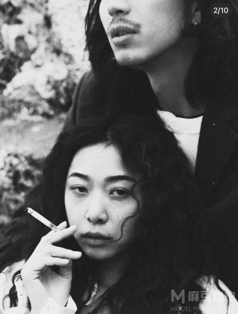 黑白模特