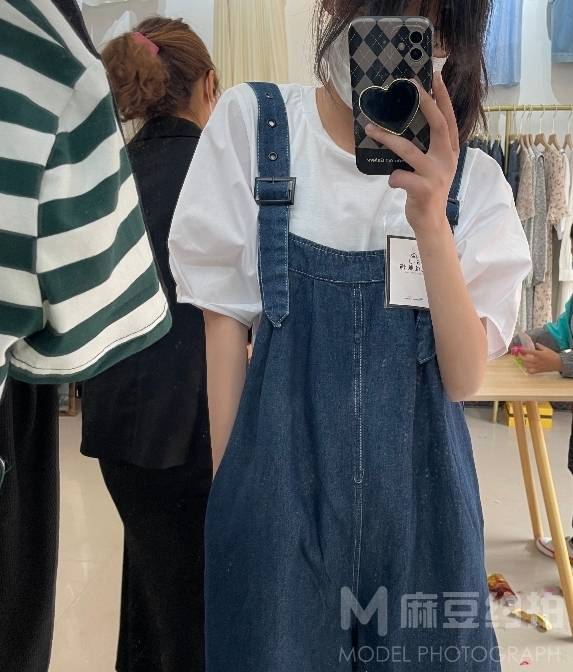 清新模特