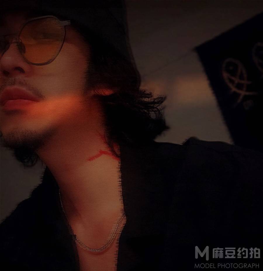 暗黑模特