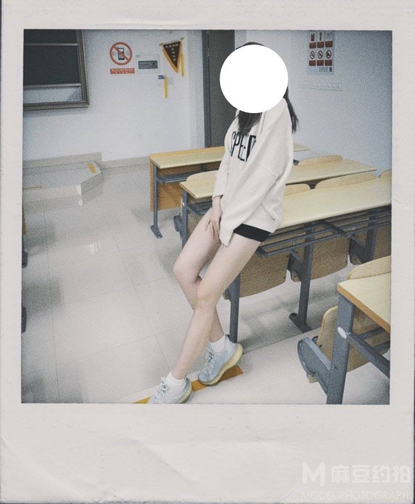 黑白模特