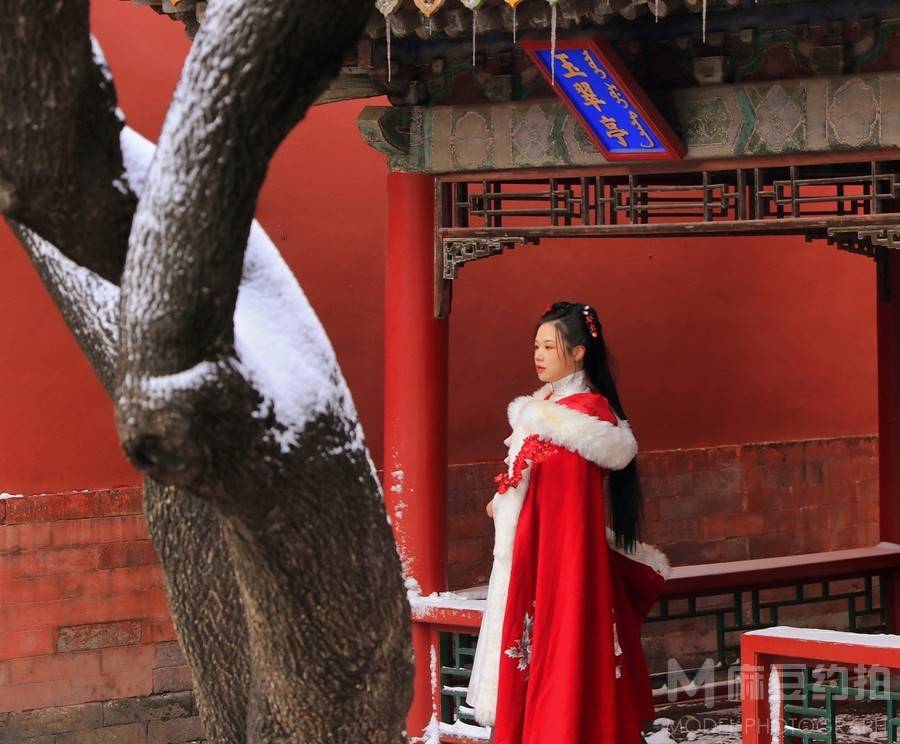 汉服模特