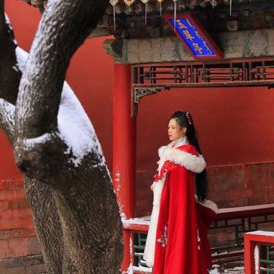 汉服模特