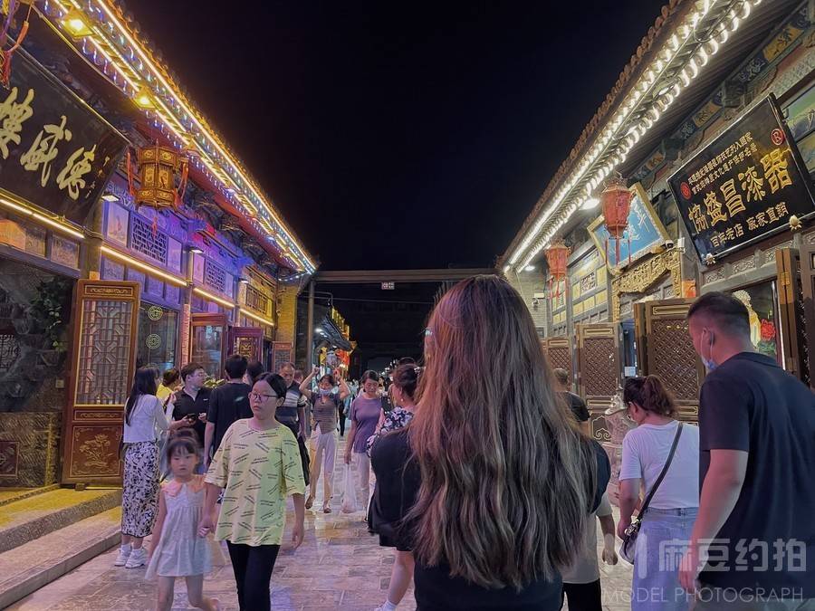 夜景模特
