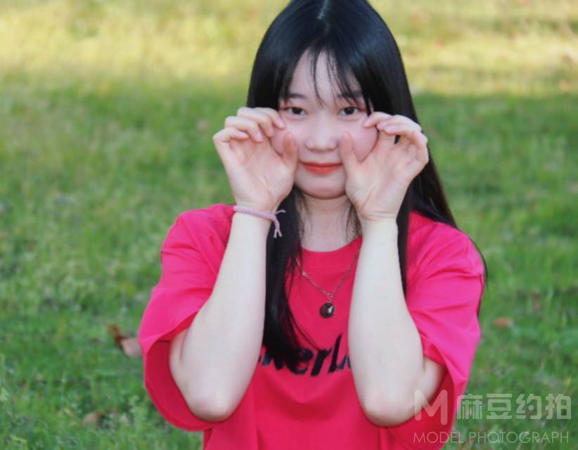 校园模特