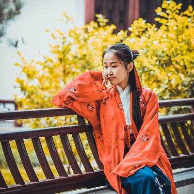 汉服模特