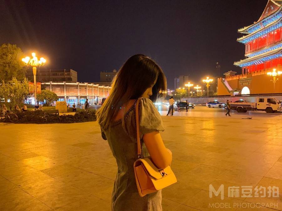 情侣模特