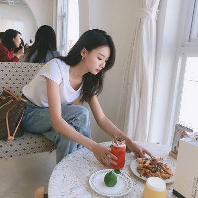 清新模特