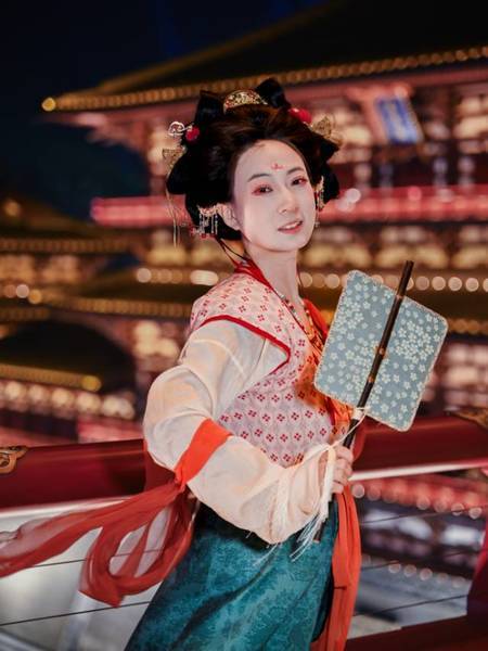 汉服模特