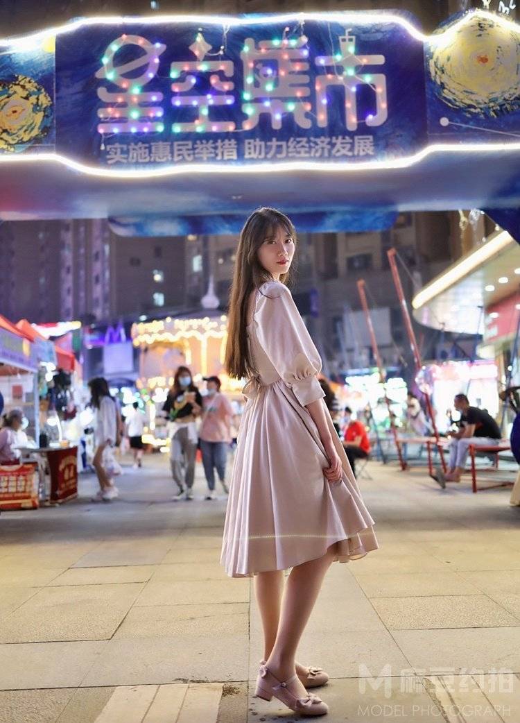 夜景模特