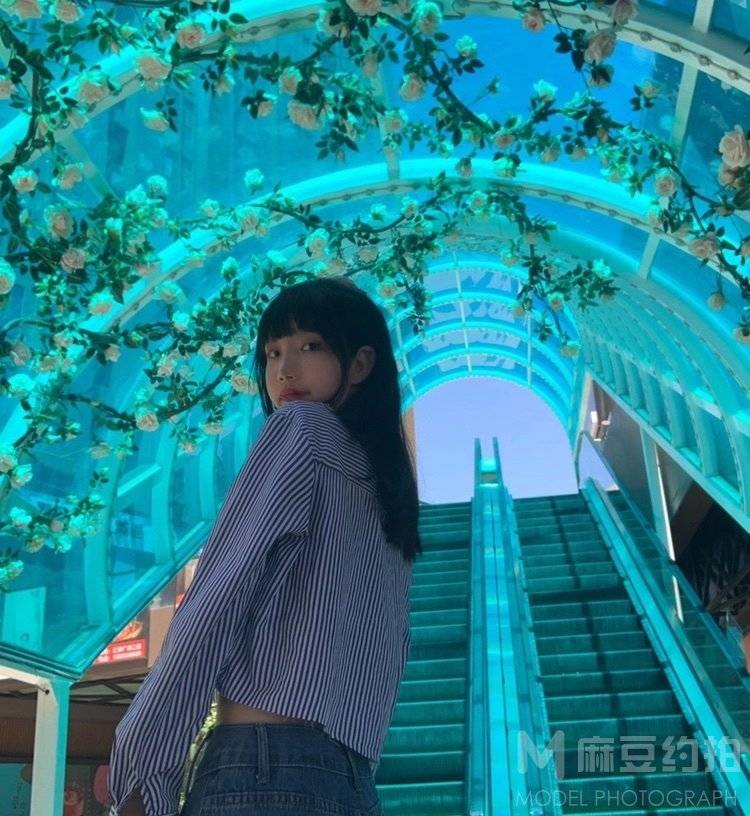 校园模特